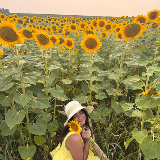 Sunflowers Sunset Paint Party at Pingle’s Farm, 30th August Saturday 5:00 Pm to 7:00 Pm